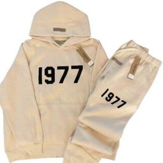 Essentials 961